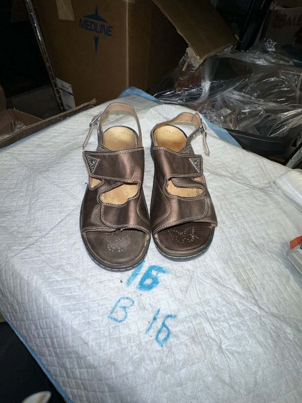 Fidelio Metallic Bronze Leather Comfort Sandals Size 37